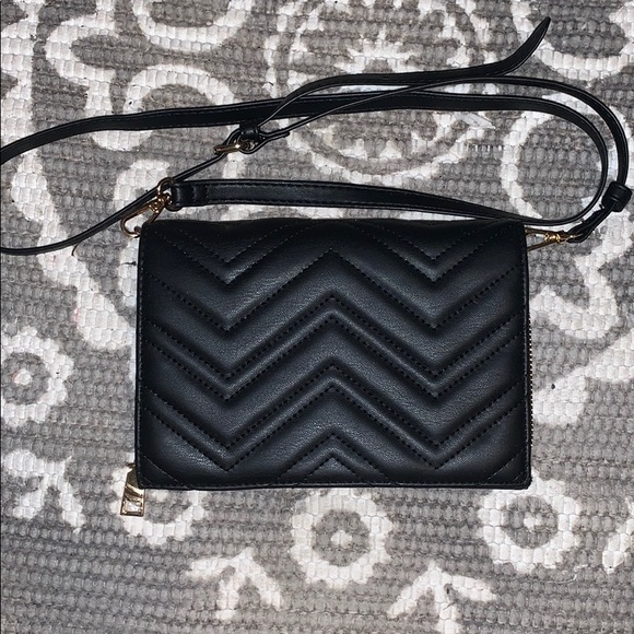 Urban Expressions Handbags - Urban Expressions | Kaylee Quilted Clutch
